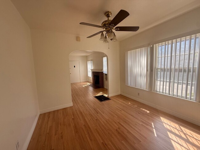 Building Photo - 2-Story 2BR 1.75 BA Duplex