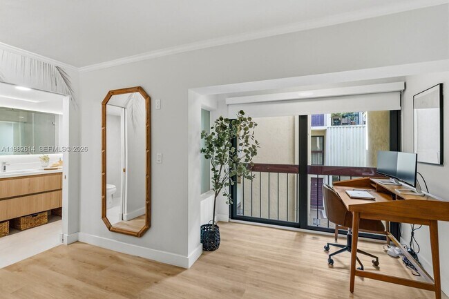 Building Photo - 2400 Brickell Ave