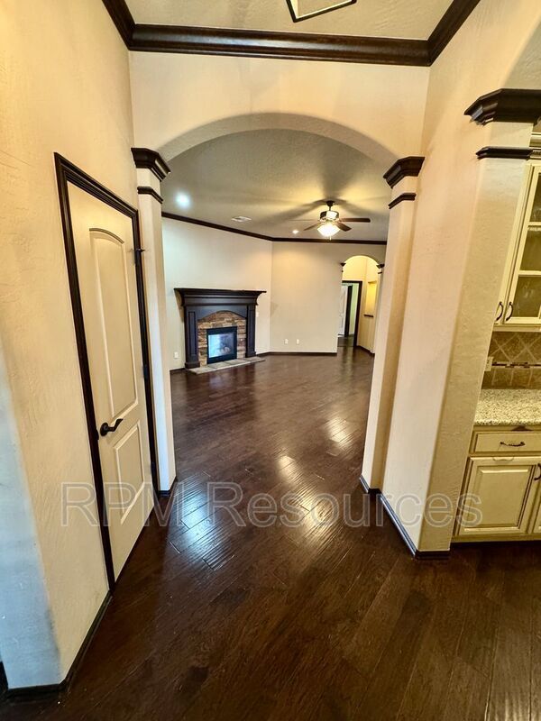 Building Photo - 3121 SW 136th Terrace