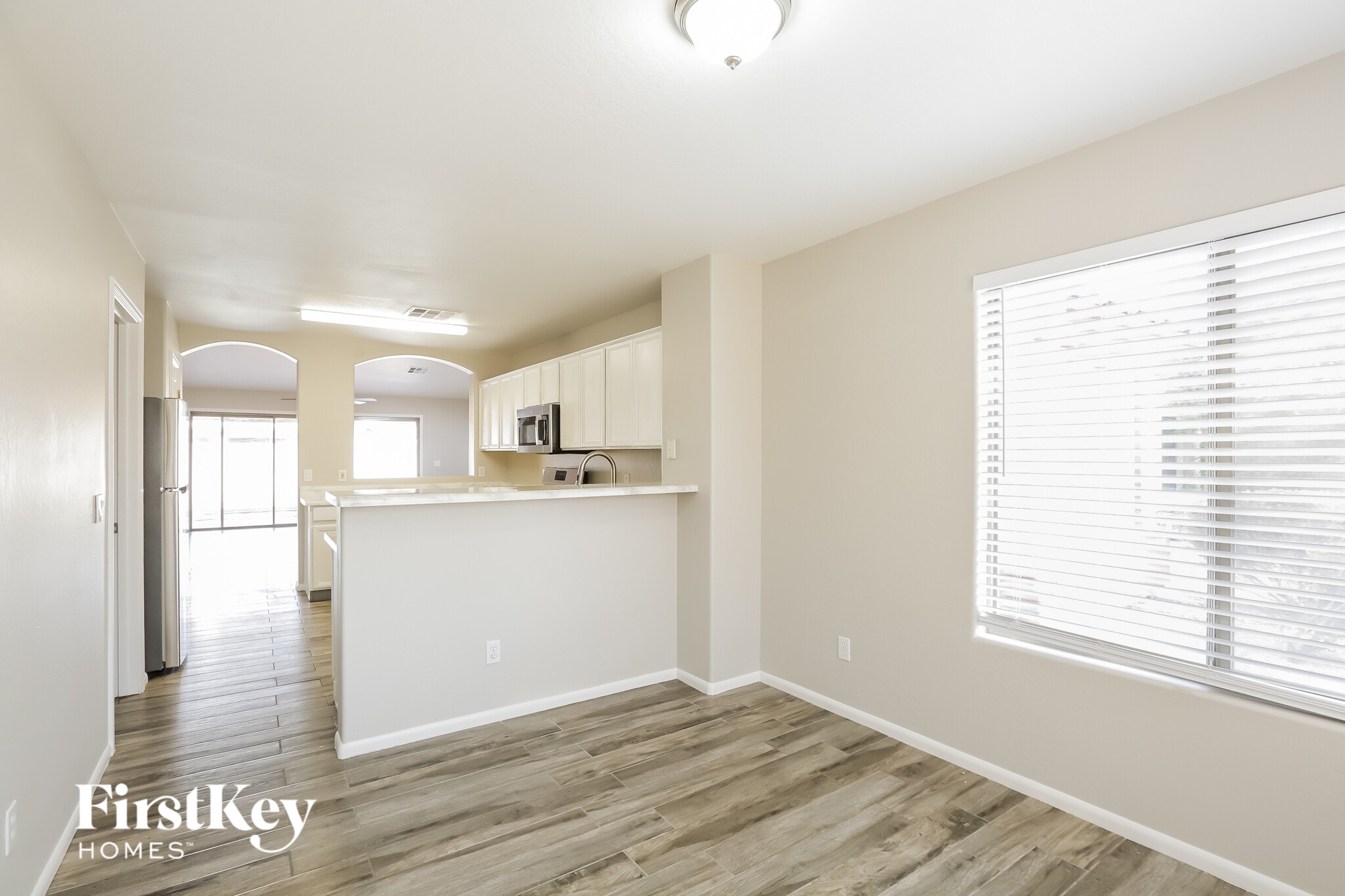 Building Photo - 7017 N 77th Dr