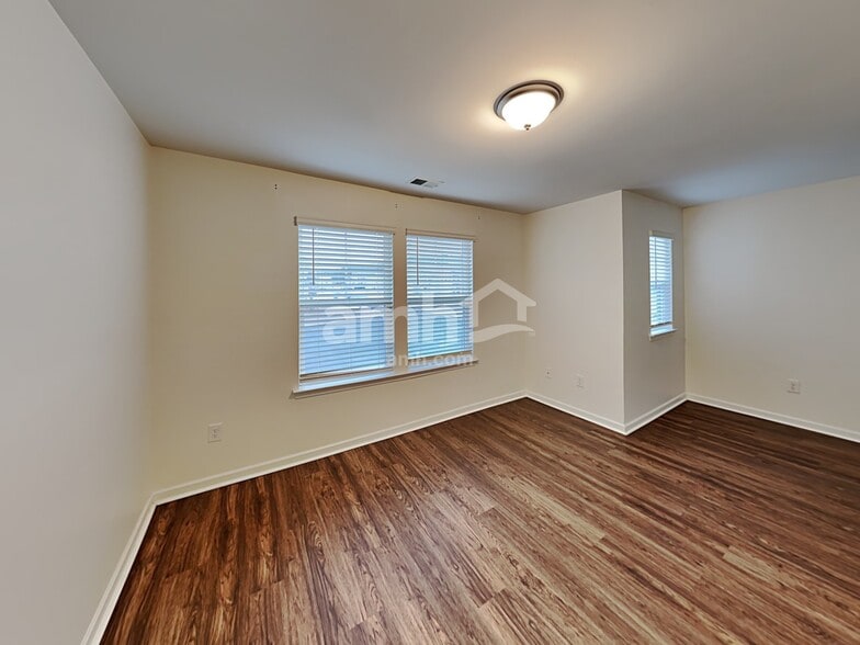 Building Photo - 169 Cheatham Hill Ln