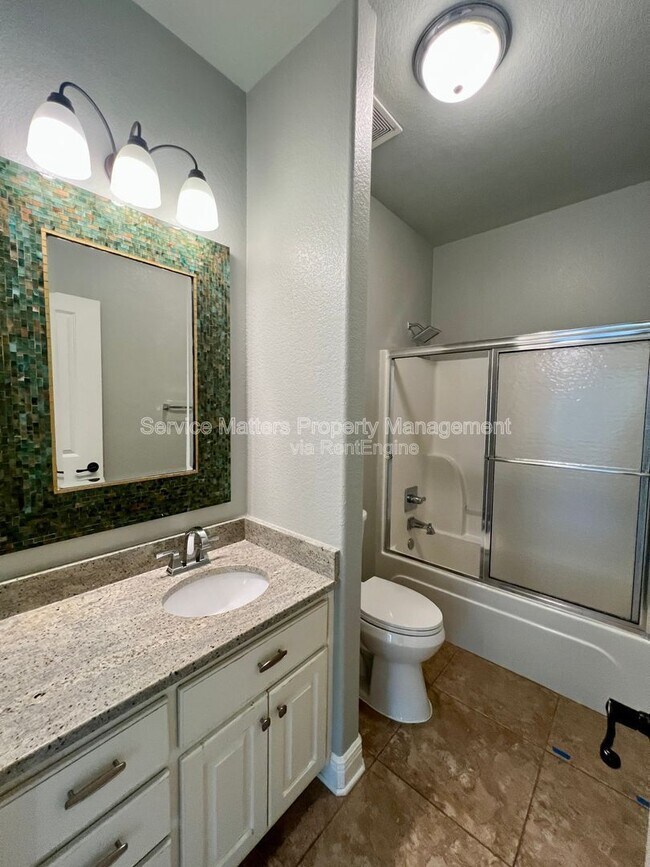 Building Photo - 2926 Greystone Dr