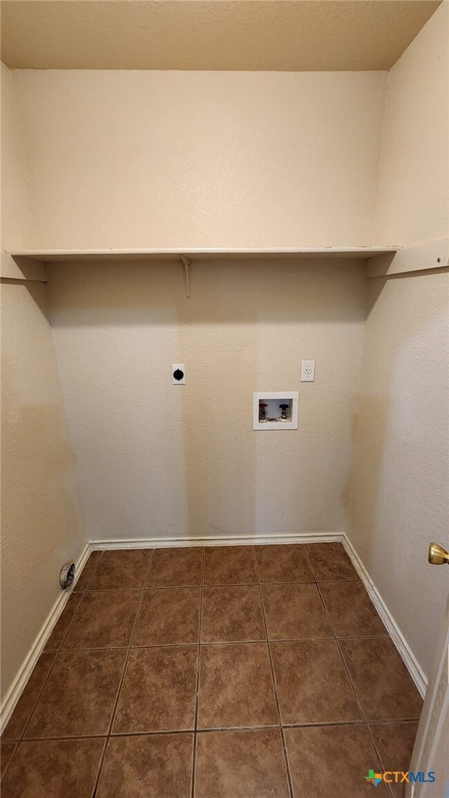 Building Photo - 4106 Alan Kent Dr