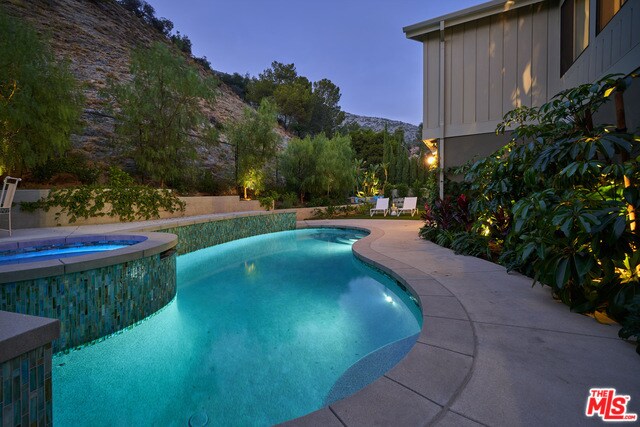 Building Photo - 6435 Innsdale Dr