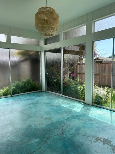 Building Photo - 1906 15th St