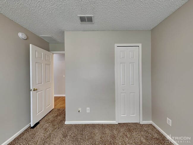 Building Photo - 2706 Taylor Hill Dr