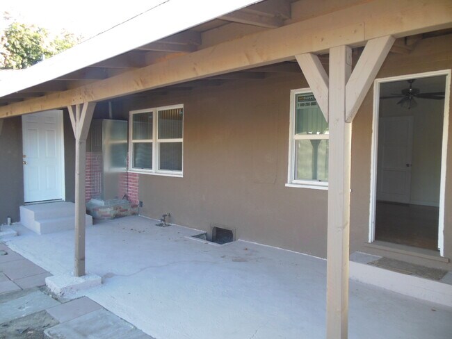 Building Photo - 11415 Potter St