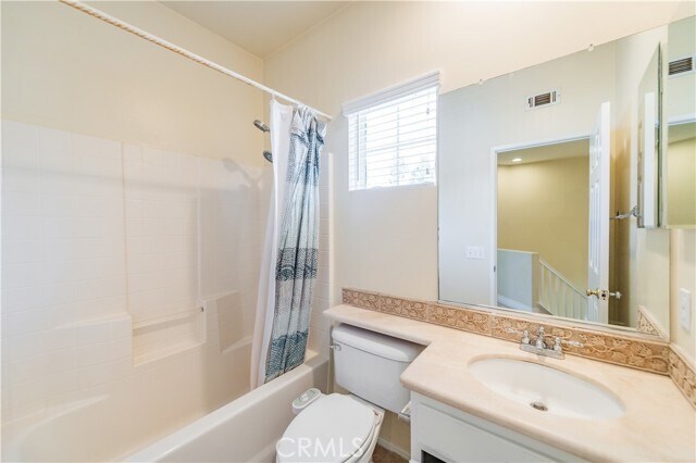 Building Photo - 439 Ridgeway