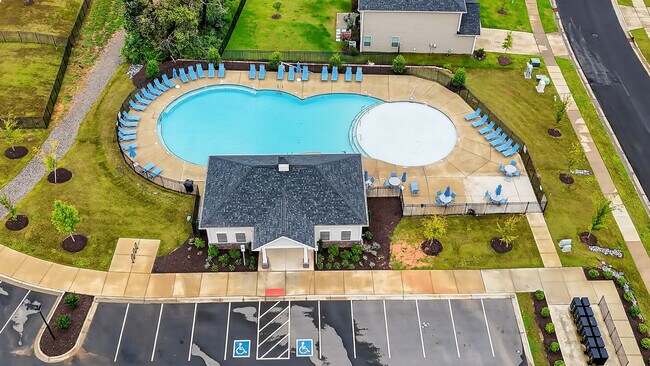 Building Photo - 103 Bird Dog Dr