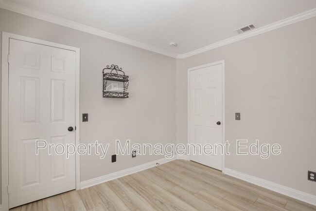 Building Photo - 32218 Corte Carmela