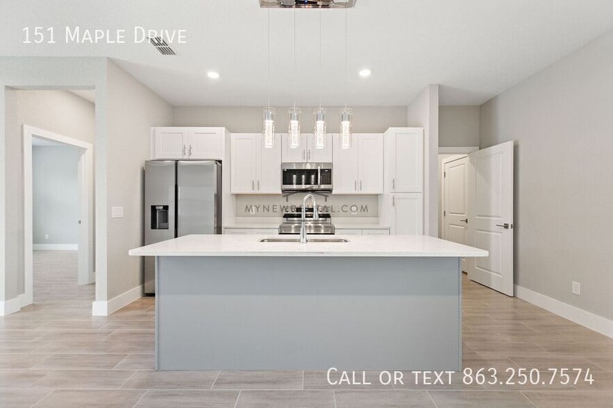 Building Photo - 151 Maple Dr