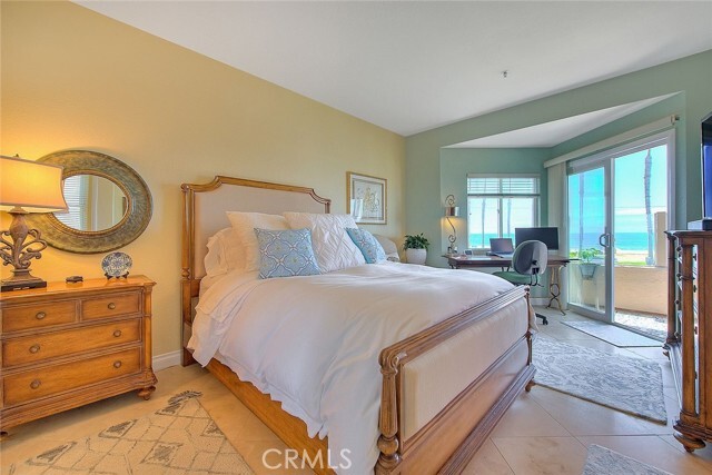 Building Photo - 1400 Pacific Coast Hwy