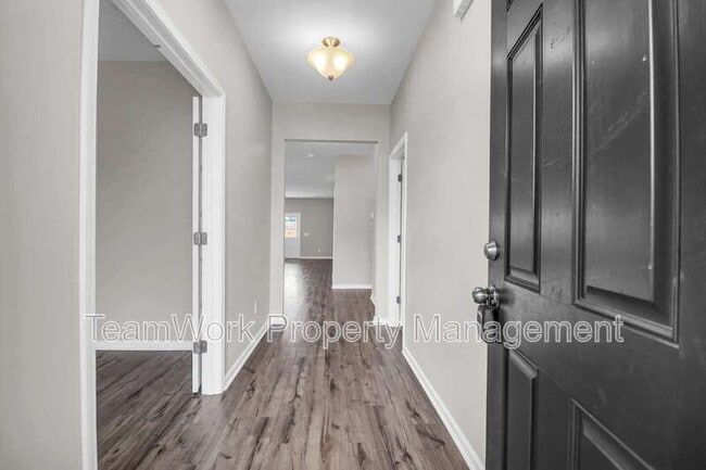 Building Photo - 158 Hayworth Rd