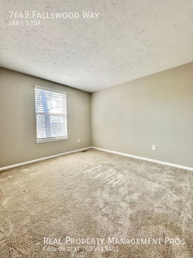 Building Photo - 7649 Fallswood Way