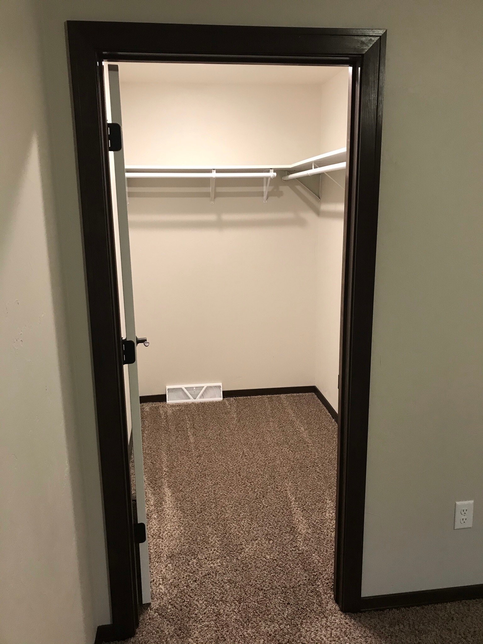 Building Photo - 1490 Arctic Ct