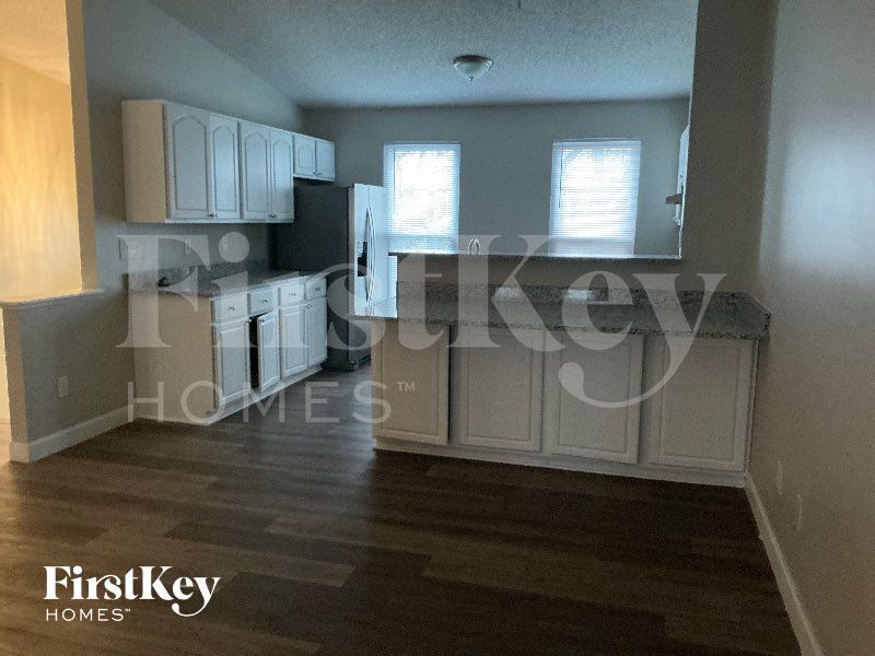 Building Photo - 5216 Frisco Dr