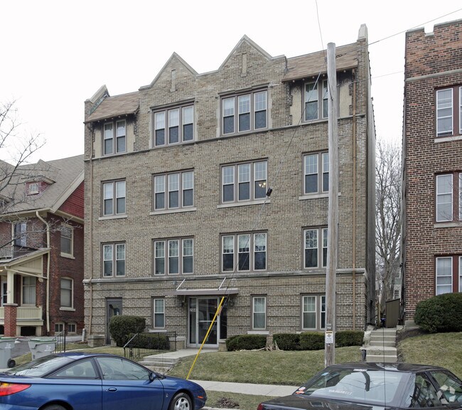 Building Photo - 2564 N Murray Ave