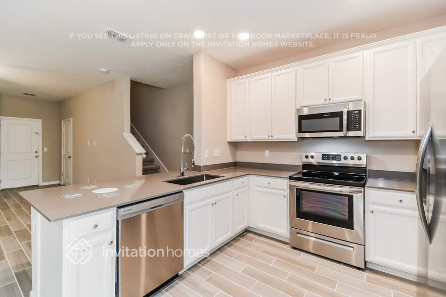 Building Photo - 664 Cherry Ridge Dr