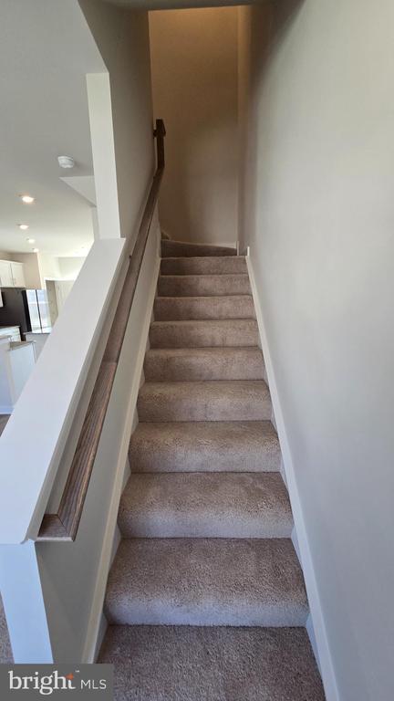 Building Photo - 66 Trotting Rd