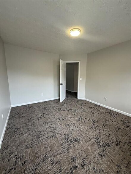 Building Photo - 6106 Allpoint Way