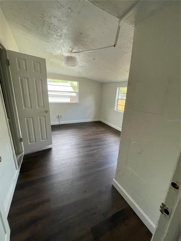 Building Photo - 1708 Ballard Park Dr