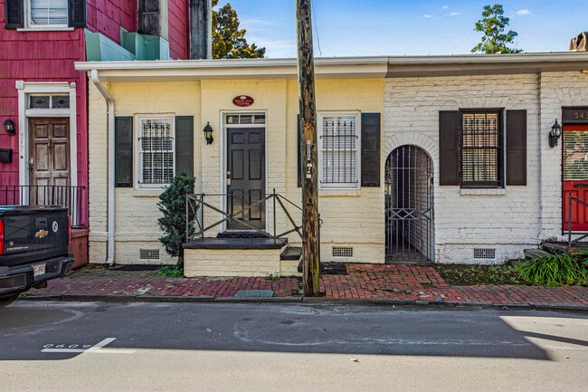 Building Photo - 545 E Congress St