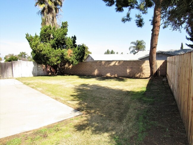 Building Photo - Spacious and Well Maintained 3 Bedroom 2 Bath single Family Home in The City of Riverside