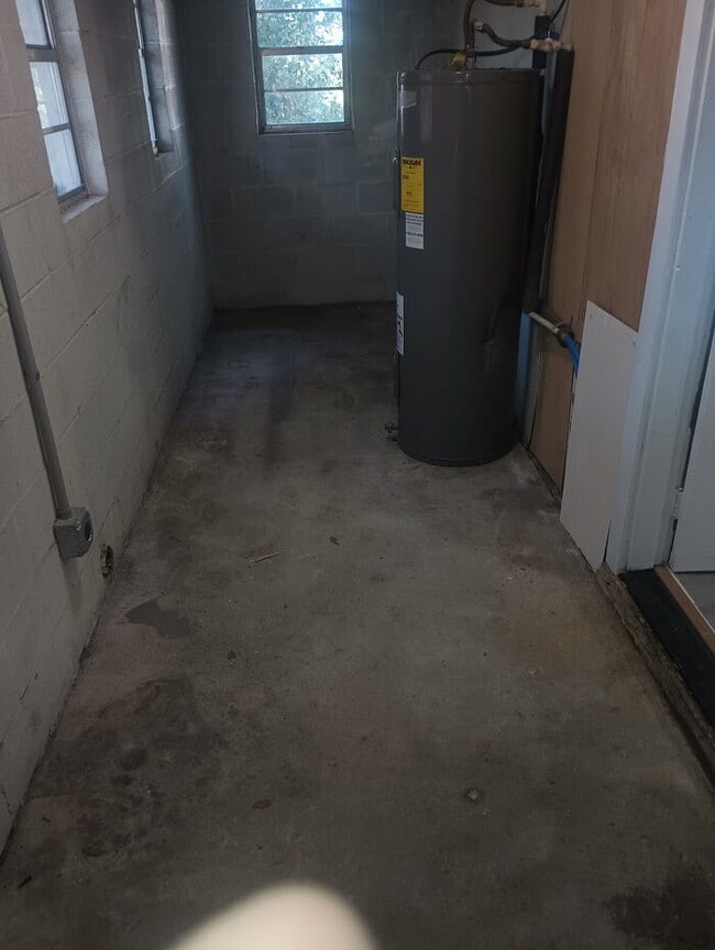 Building Photo - 1511 N 7th Ave