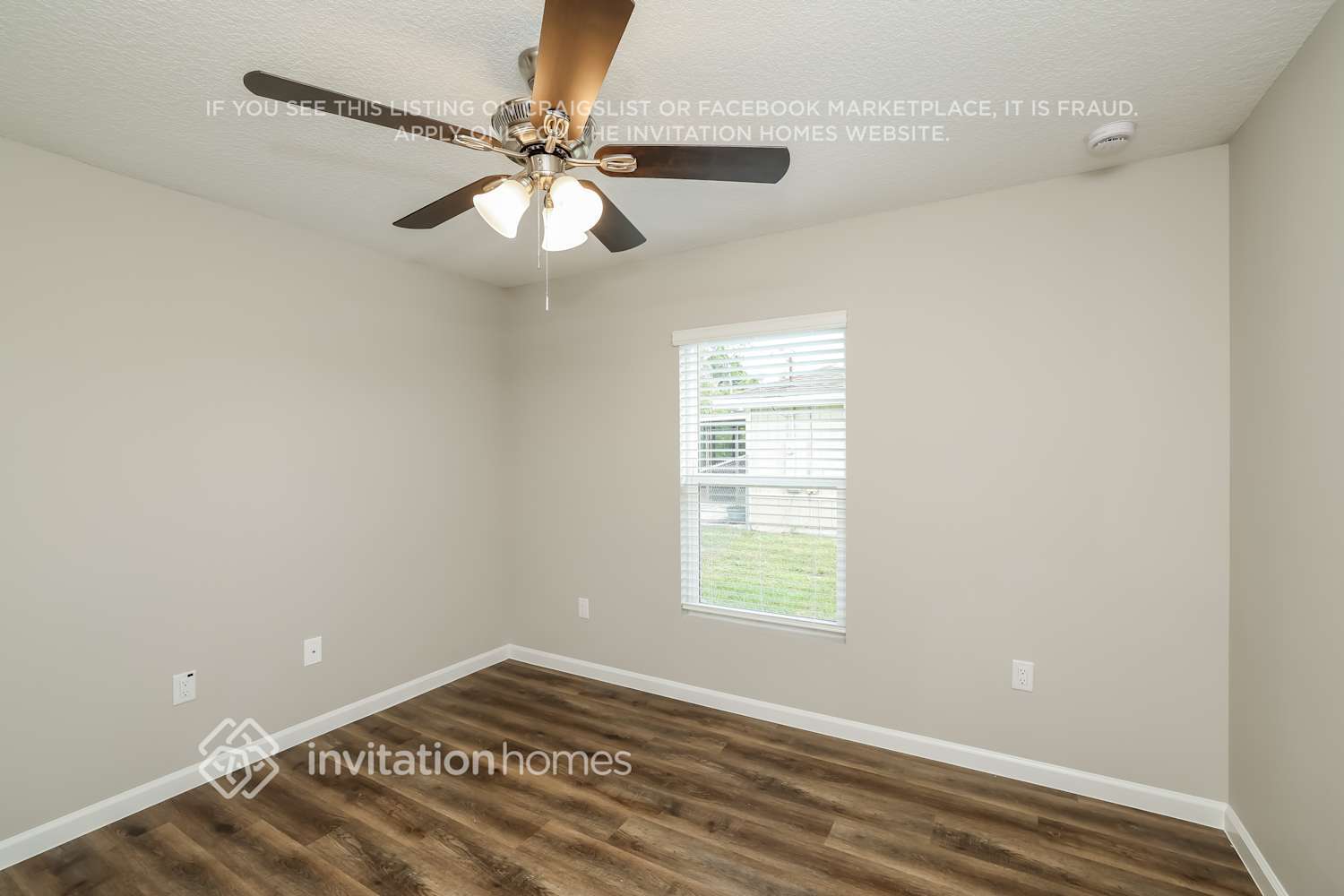 Building Photo - 691 SW Hillsboro Cir