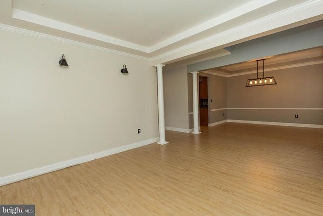 Building Photo - 249 Lord Fairfax St