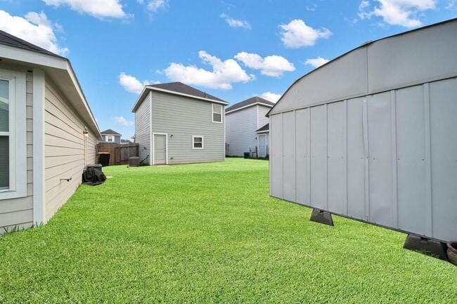 Building Photo - 16570 Colleen Pl