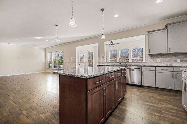 Building Photo - 11140 Crane Creek Dr