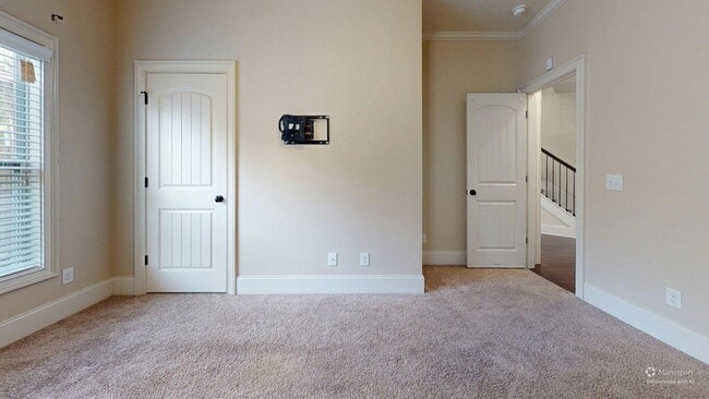 Building Photo - 8614 Crenshaw Dr