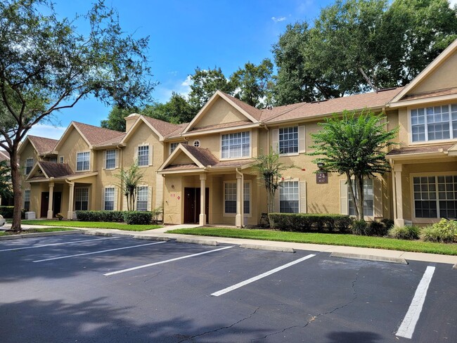 Building Photo - 837 Grand Regency Pointe