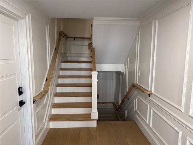 Building Photo - 7 Dearborn St