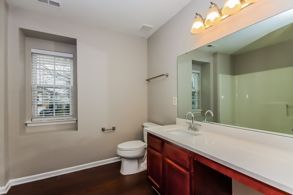 Building Photo - 2712 Markham Woods Ct