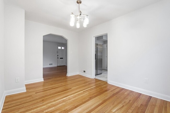 Building Photo - Newly Remodeled 3BR Semi-Detached in Catonsville | Refinished Oak Floors | Updated Kitchen + Bath...