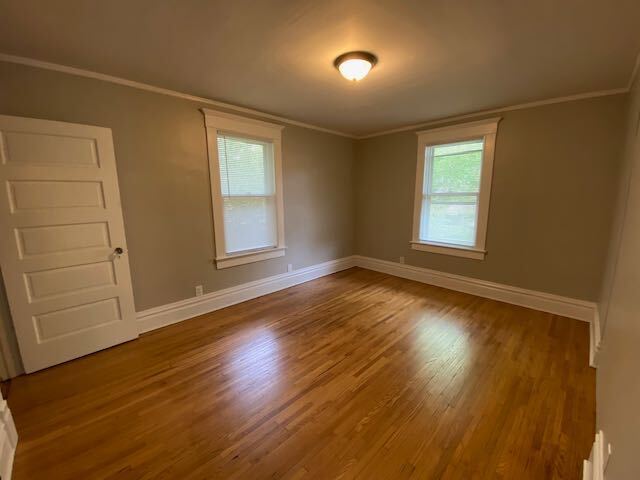Building Photo - Large Home near Bradley University
