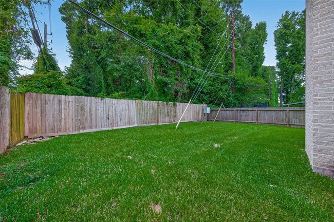 Building Photo - 20003 Fieldtree Dr