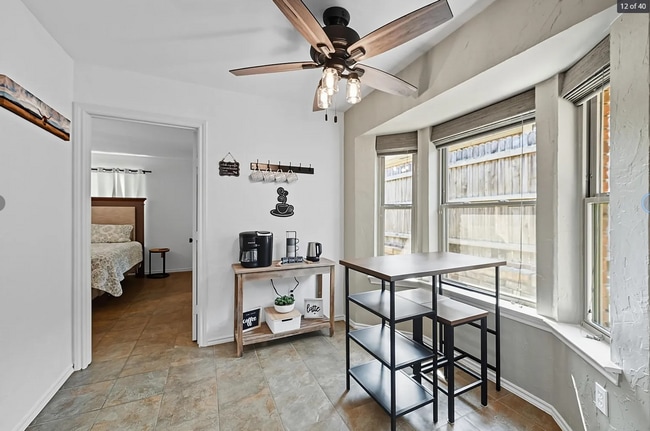 Building Photo - 2707 Edinboro Dr