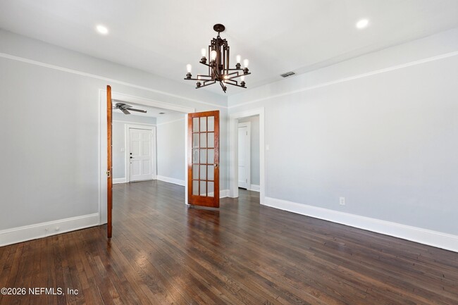 Building Photo - 2614 Dellwood Ave