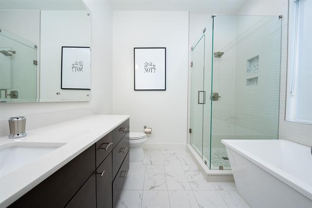 Building Photo - 2934 N Hall St