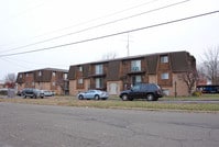 Building Photo - Locust Apartments 7125