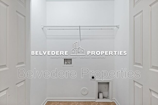 Building Photo - 116 Summerland Dr
