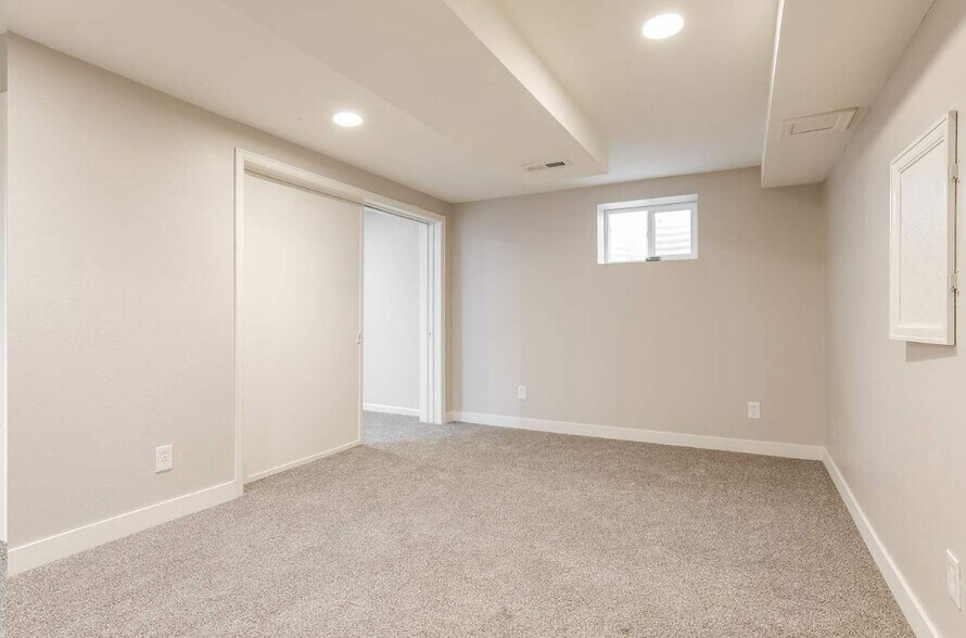 Building Photo - 1513 S Dearborn St