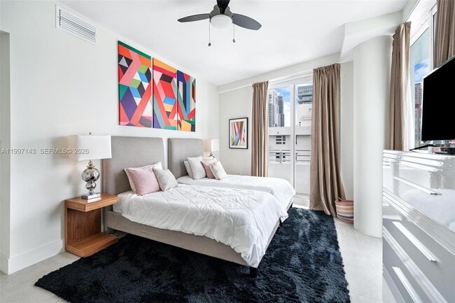 Building Photo - 226 Ocean Dr