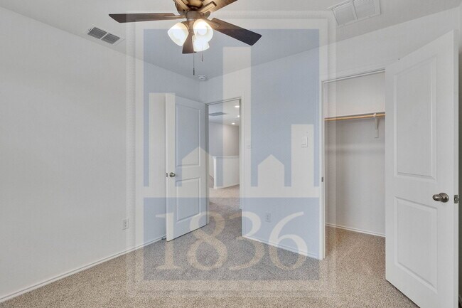 Building Photo - 304 Azua Path