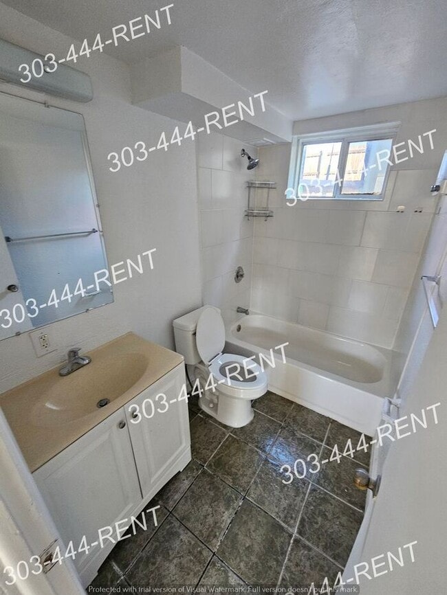 Building Photo - Move In Special!!!! 2 Bedroom 1 Bathroom Located in Brighton!!