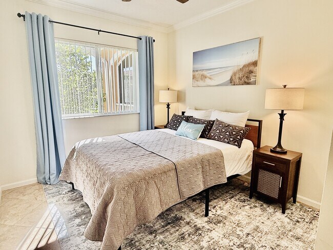 Building Photo - 1820 Florida Club Cir