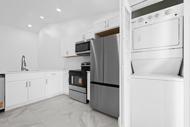 Building Photo - 8580 NW 32nd St